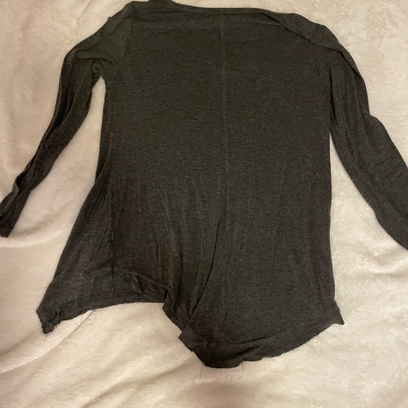 Dark grey ladies loose fitting top - Picture 2 of 4